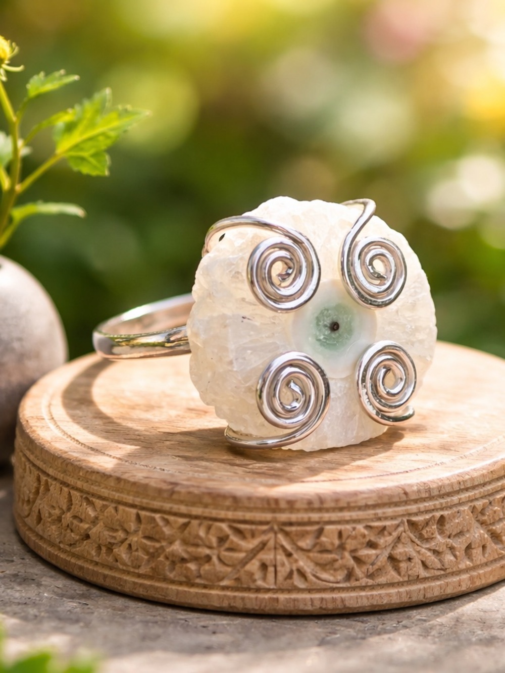 NEW! Solar Quartz Ring - Picture 6 of 11
